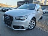 Audi A1 DSG Bi-Xenon Leder Panorama 1.hand SH Audi - Audi A1: Silber