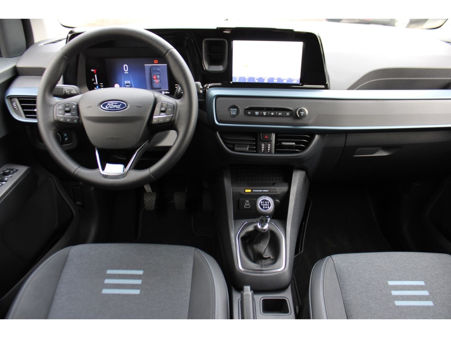 Fahrzeugabbildung Ford Tourneo Courier Active1,0 EcoBoost ACC Navi TWA