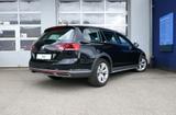 Volkswagen Passat Variant 2.0 TDI DSG 4Motion Alltrack AHK - mit Diesel-Antrieb: Alcantara, mit Navigationssystem