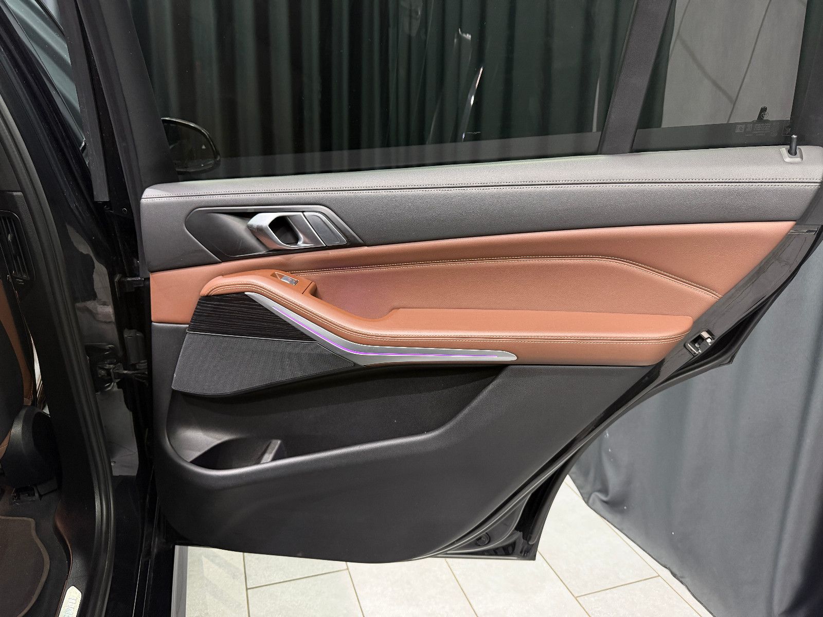Fahrzeugabbildung BMW X7 xDrive 40 d M Sport PRO|SKY-LOUNGE|7-SITZE|