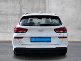 Hyundai i30 cw 1.4 Trend NAVI SHZ LENKRHZG KAMERA - Hyundai i30 in Halle