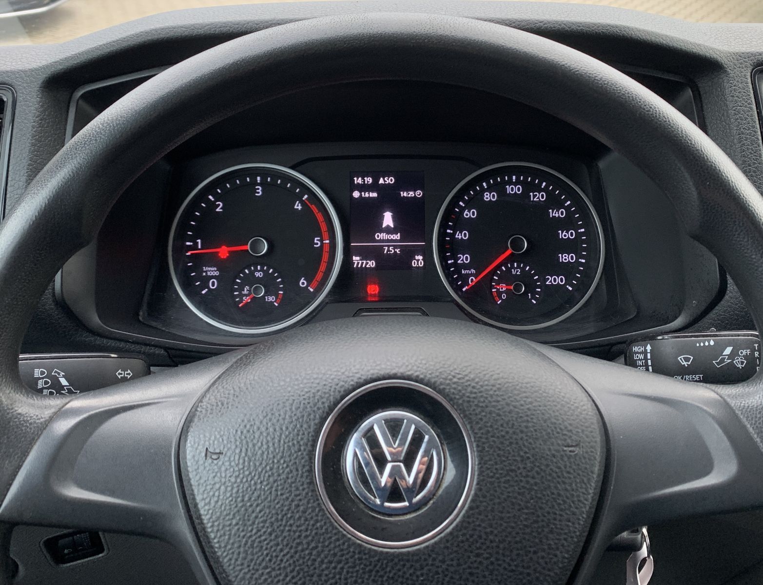 Fahrzeugabbildung Volkswagen Crafter Kasten 35 Mittellang FWD*Navi*Klima*