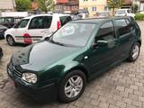 Volkswagen Golf 1.6 FSI Spezial - Volkswagen Golf: Fsi