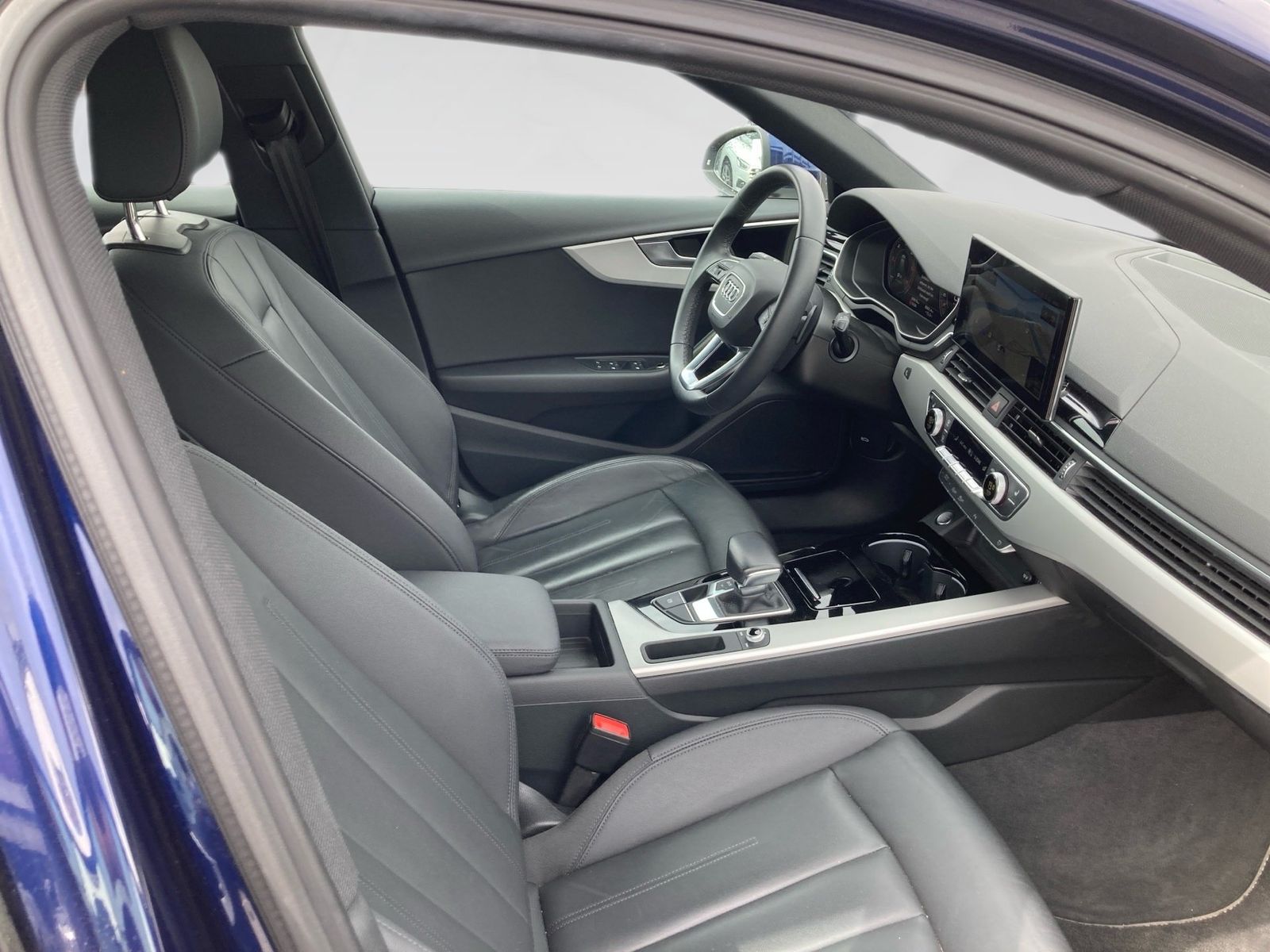 Audi A4 - Bild 8