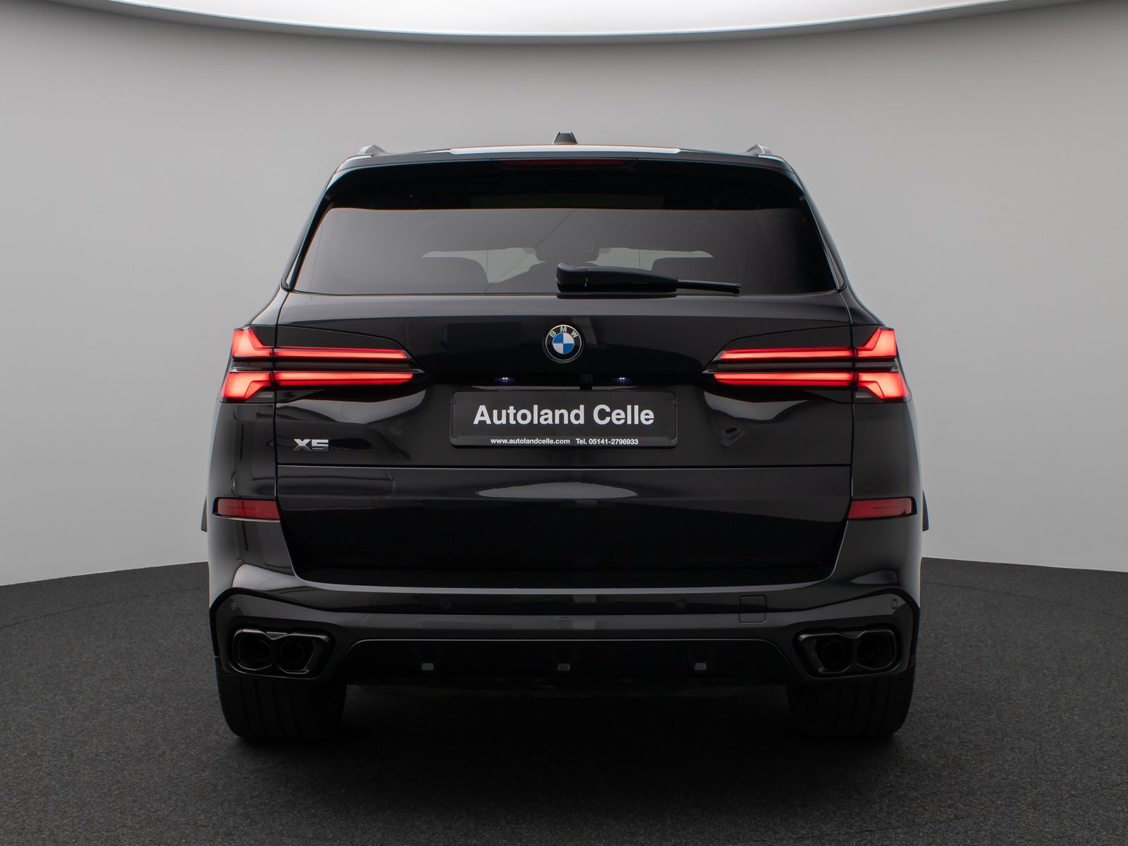 Fahrzeugabbildung BMW X5 M60i Panorama 360° B&W SoftCL Massage 22Zoll