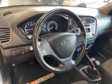 Hyundai i20 blue *PRINS-GASANLAGE*KLIMA*LKHZ*TEMPOMAT*