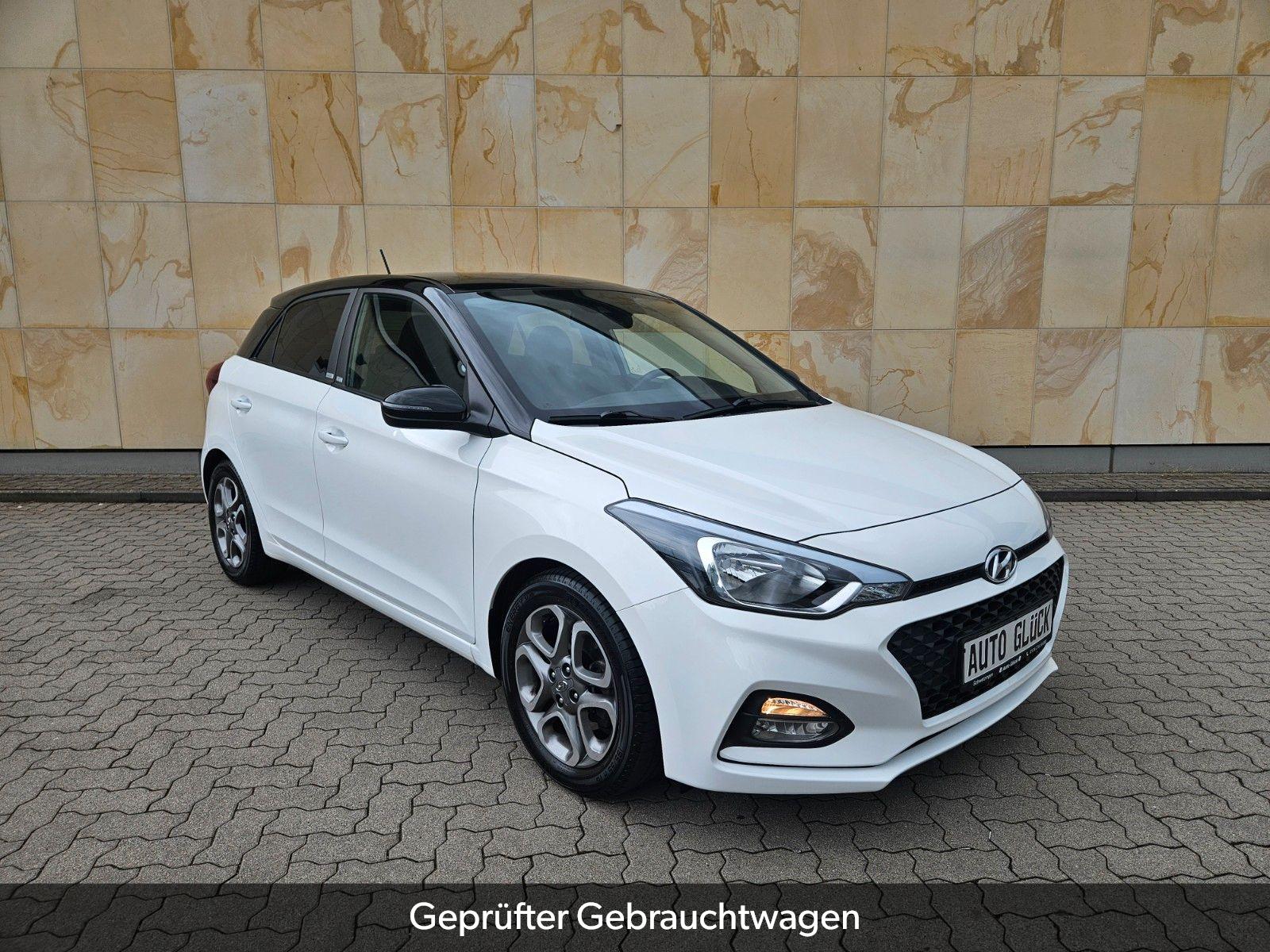 Hyundai i20 YES! Plus *NAVI*KAMERA*PDC*SHZ*LED*1.HAND*