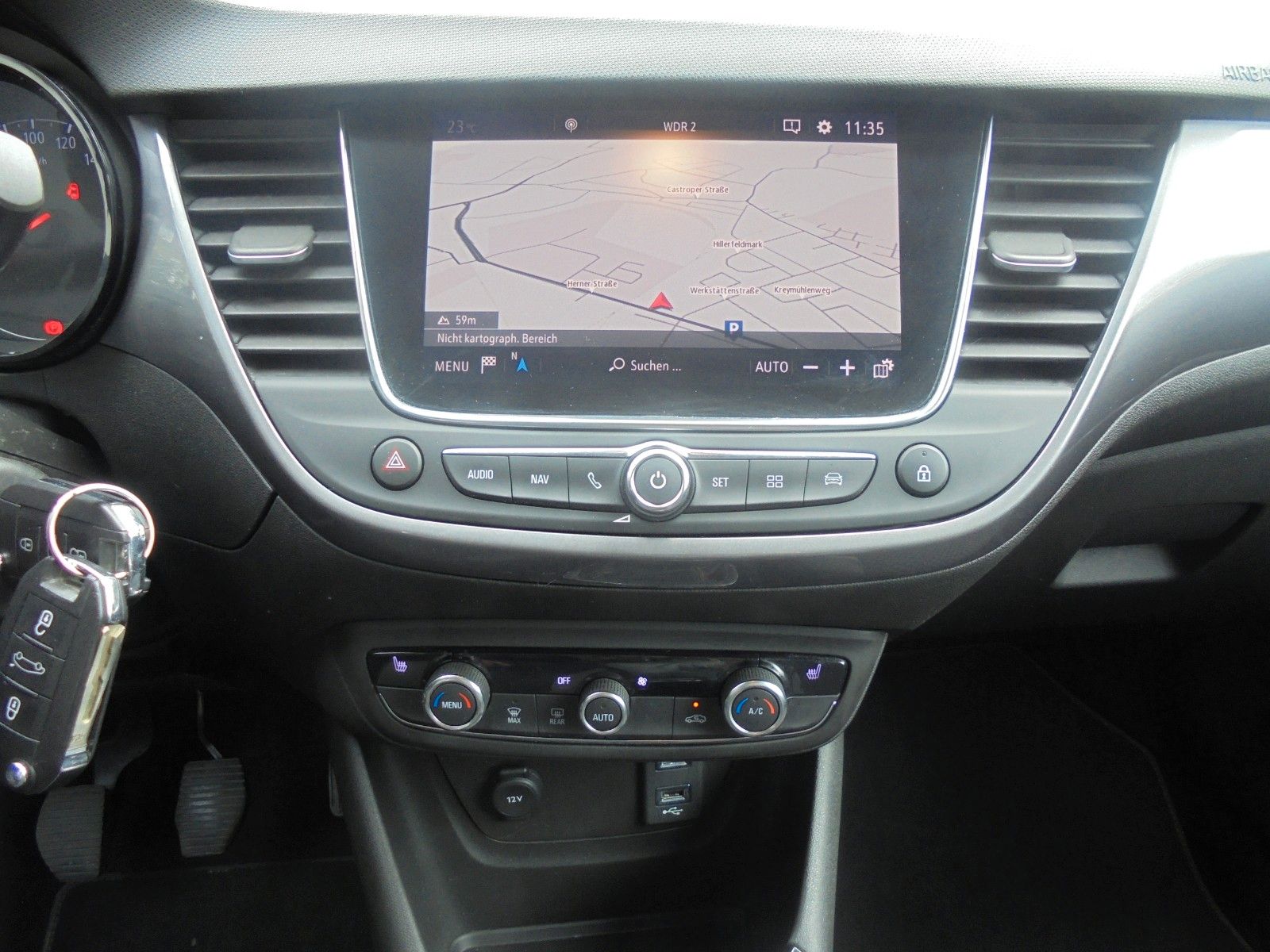Fahrzeugabbildung Opel Crossland (X) Innovation Klima/Shz/Navi/2xPdc/