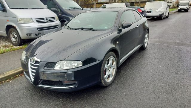 Alfa Romeo GT 1.9 JTD 16V M-Jet Distinctive