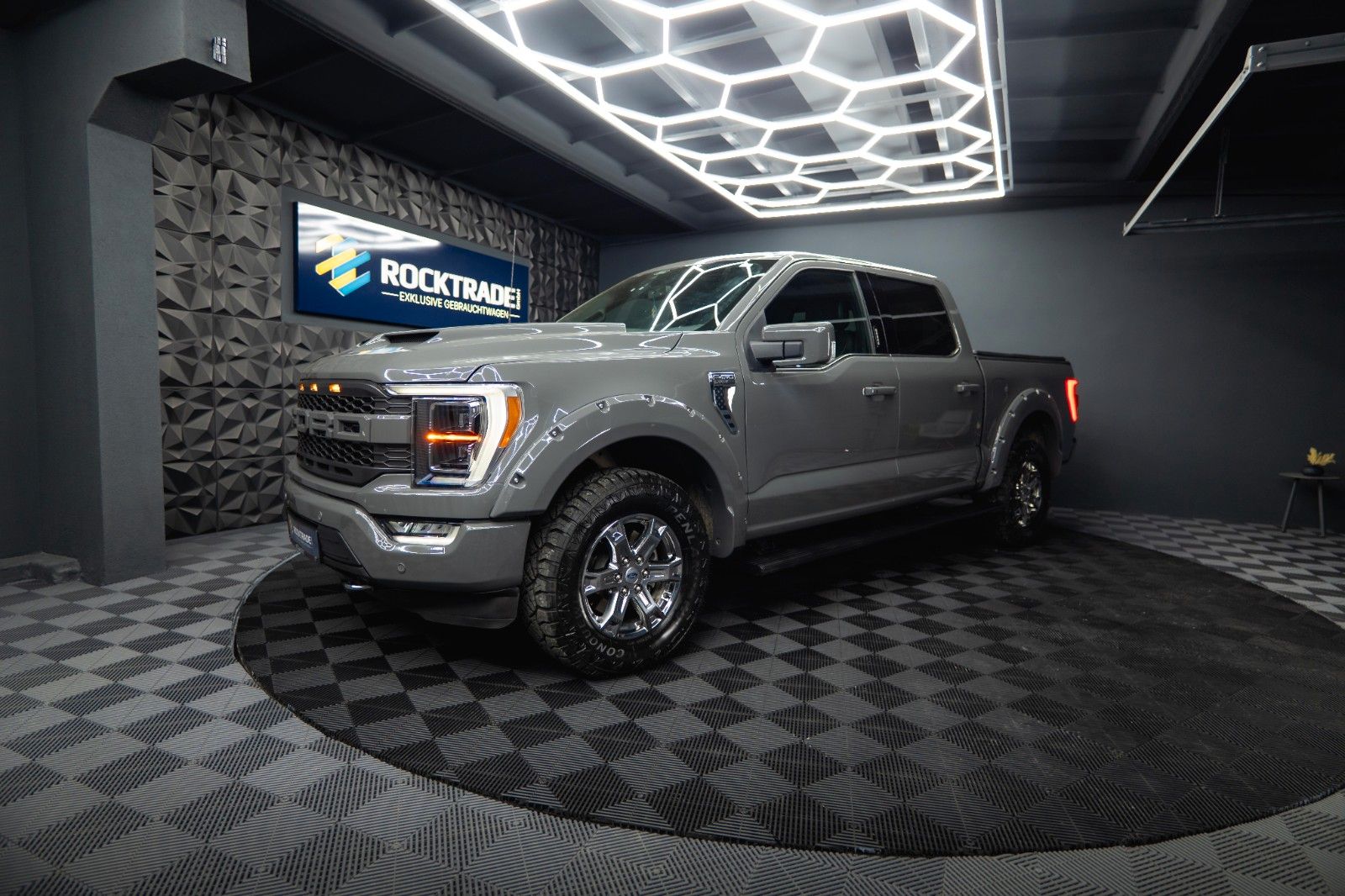 Fahrzeugabbildung Ford F150 5.0 V8 4x4 LARIAT RAPTOR SupCrew *360*B&O*