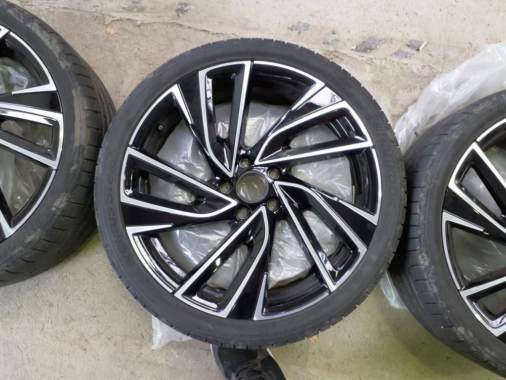 Volkswagen Golf GTI 2.0 TSI DSG Pano*Harman*RFK*PDC*Tempo