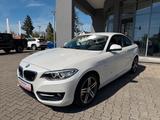 BMW 220i Coupe Sport Line Automatik*SHZ,PDC,Navi* - BMW 220 in Augsburg