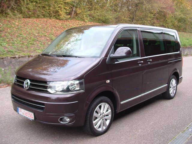 Volkswagen T5 2,0 TDI Multivan*NAVI*VOLLLEDER*AHK*7-SITZER*