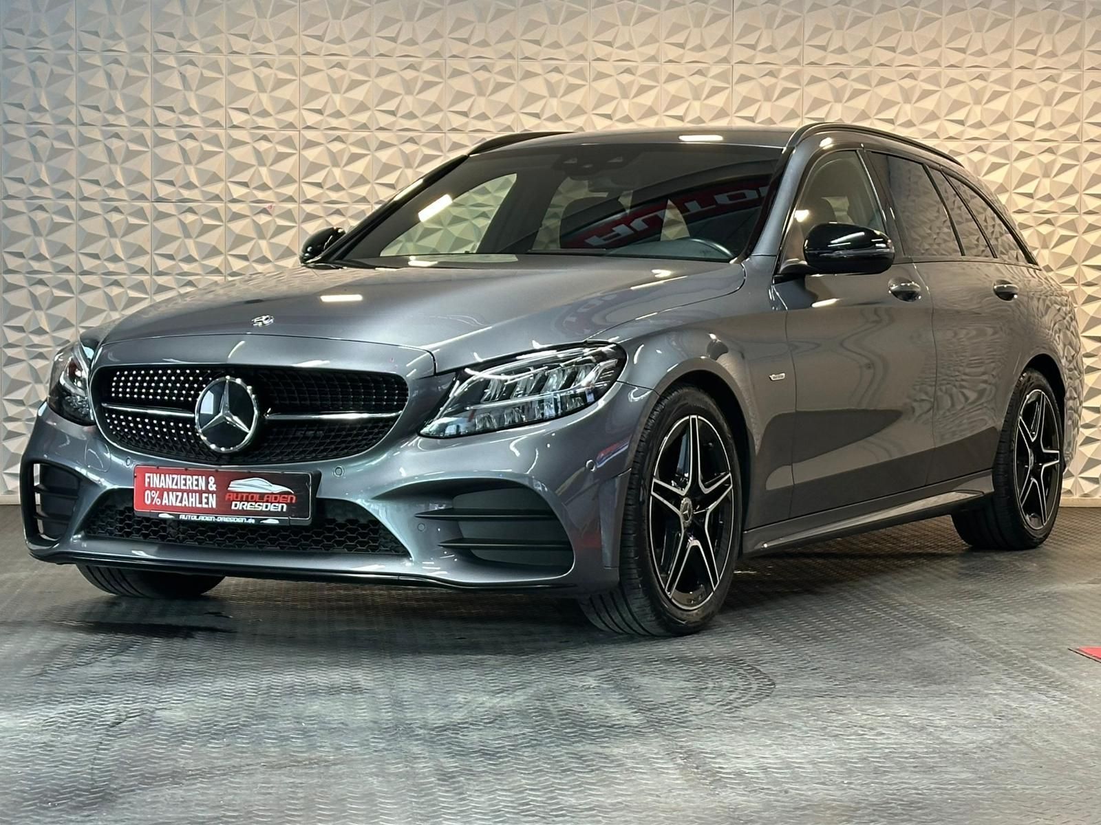 MERCEDES-BENZ C220d T AMG NIGHT EDITION* LED#SHZ#ACC#NAVI#CAM - Image 4