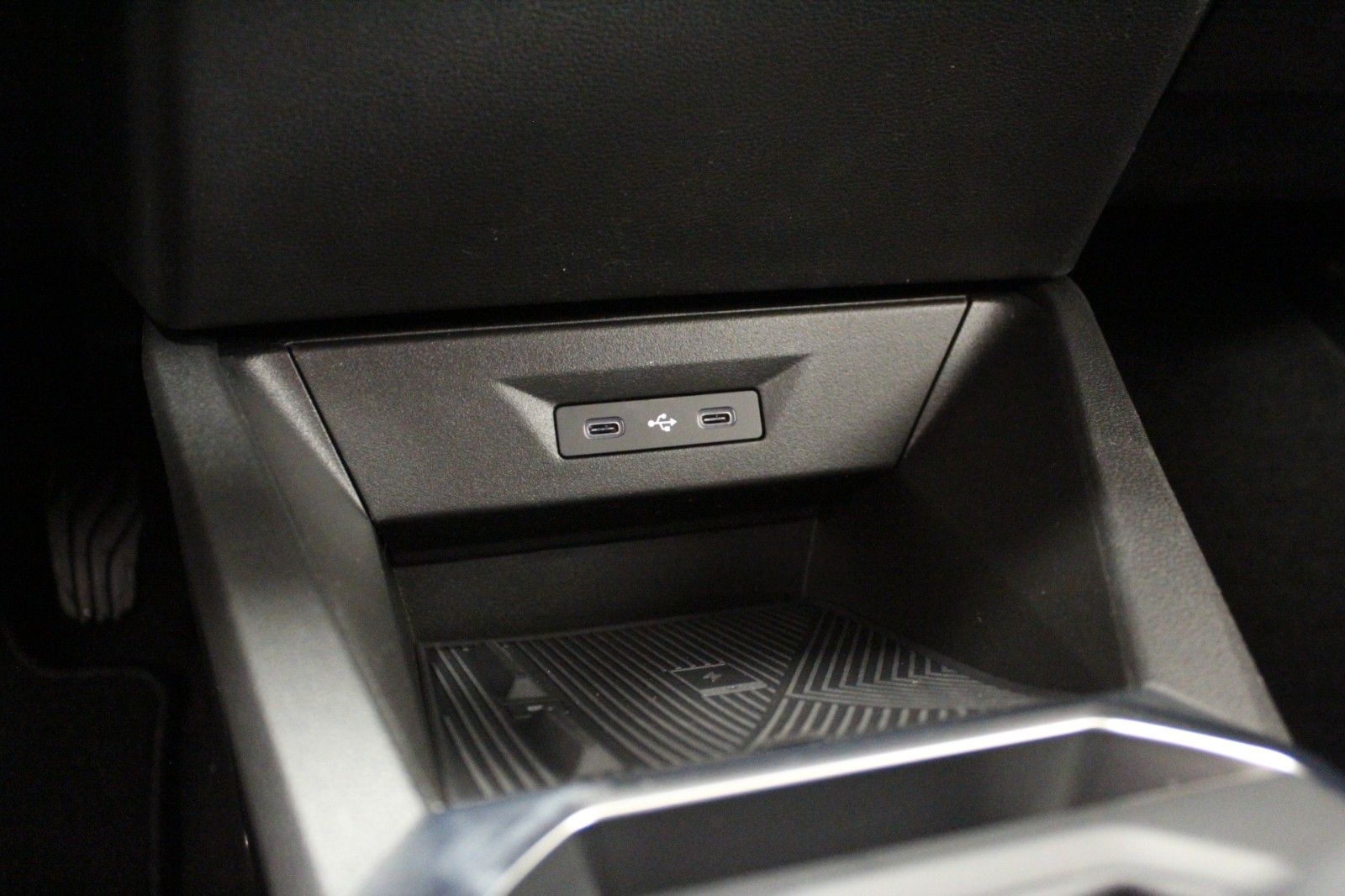 Fahrzeugabbildung Renault Clio VI TCe 115 Techno*Winter-Paket* #15688