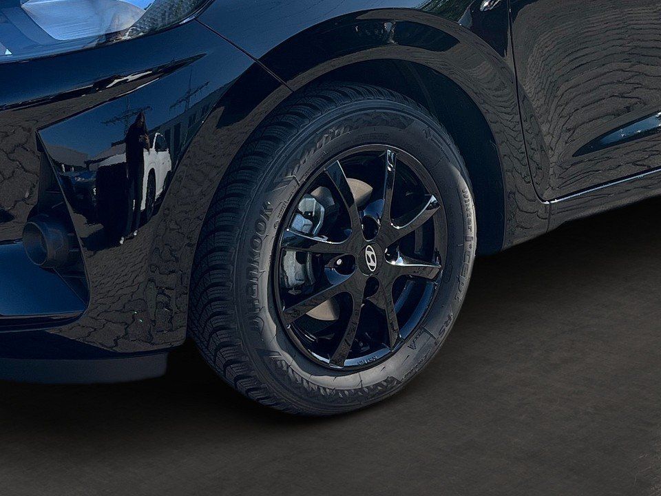 Fahrzeugabbildung Hyundai i10 1.0i 63PS Trend Komfort