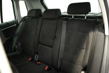 Volkswagen Tiguan - 10