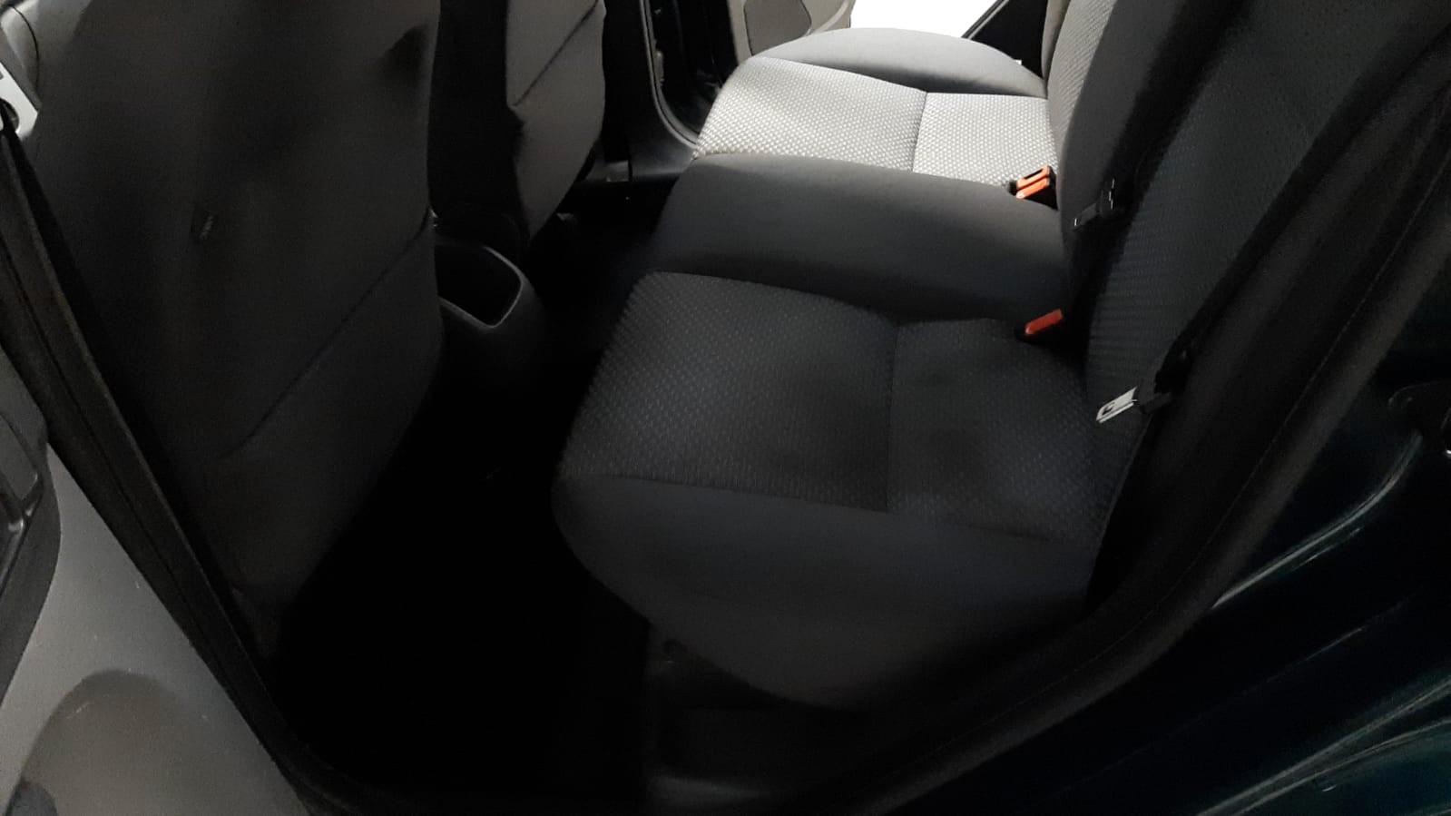 Ford Focus 2006 — photo 8