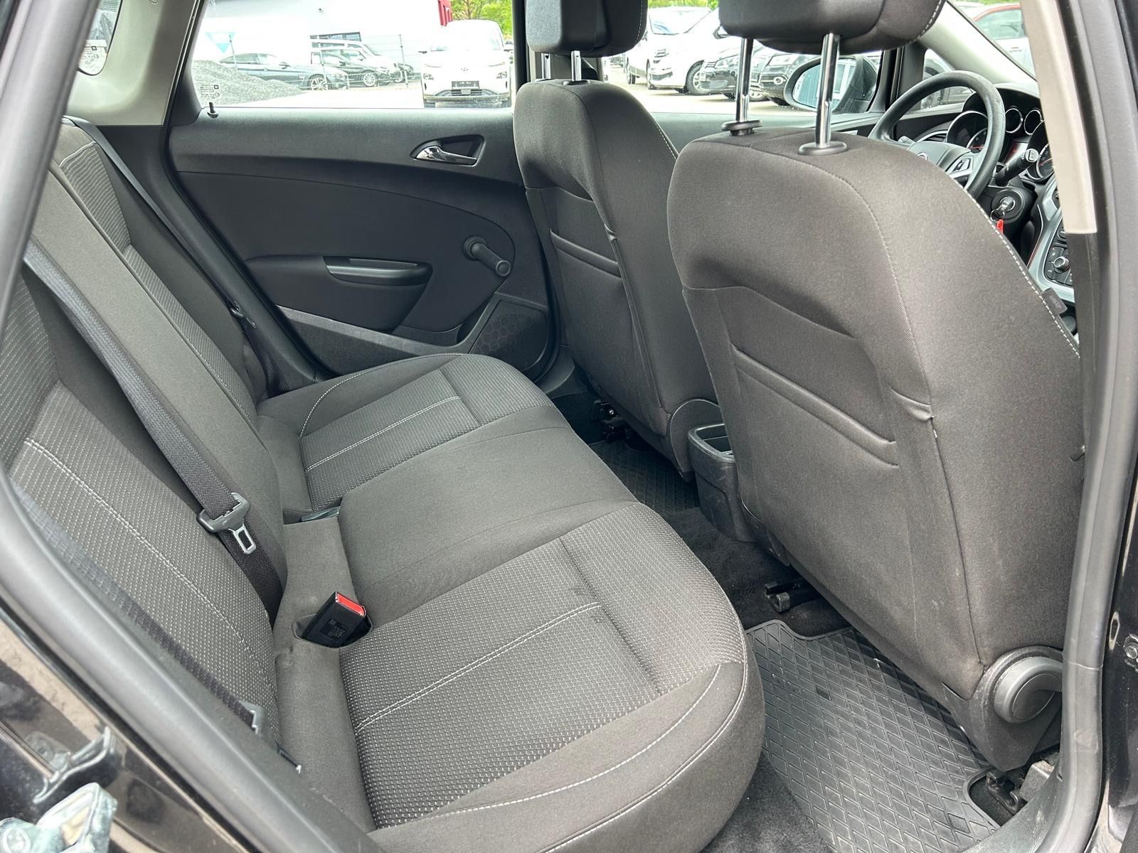 Fahrzeugabbildung Opel Astra J 1.6i Lim.°Tüv NEU°2.Hand°