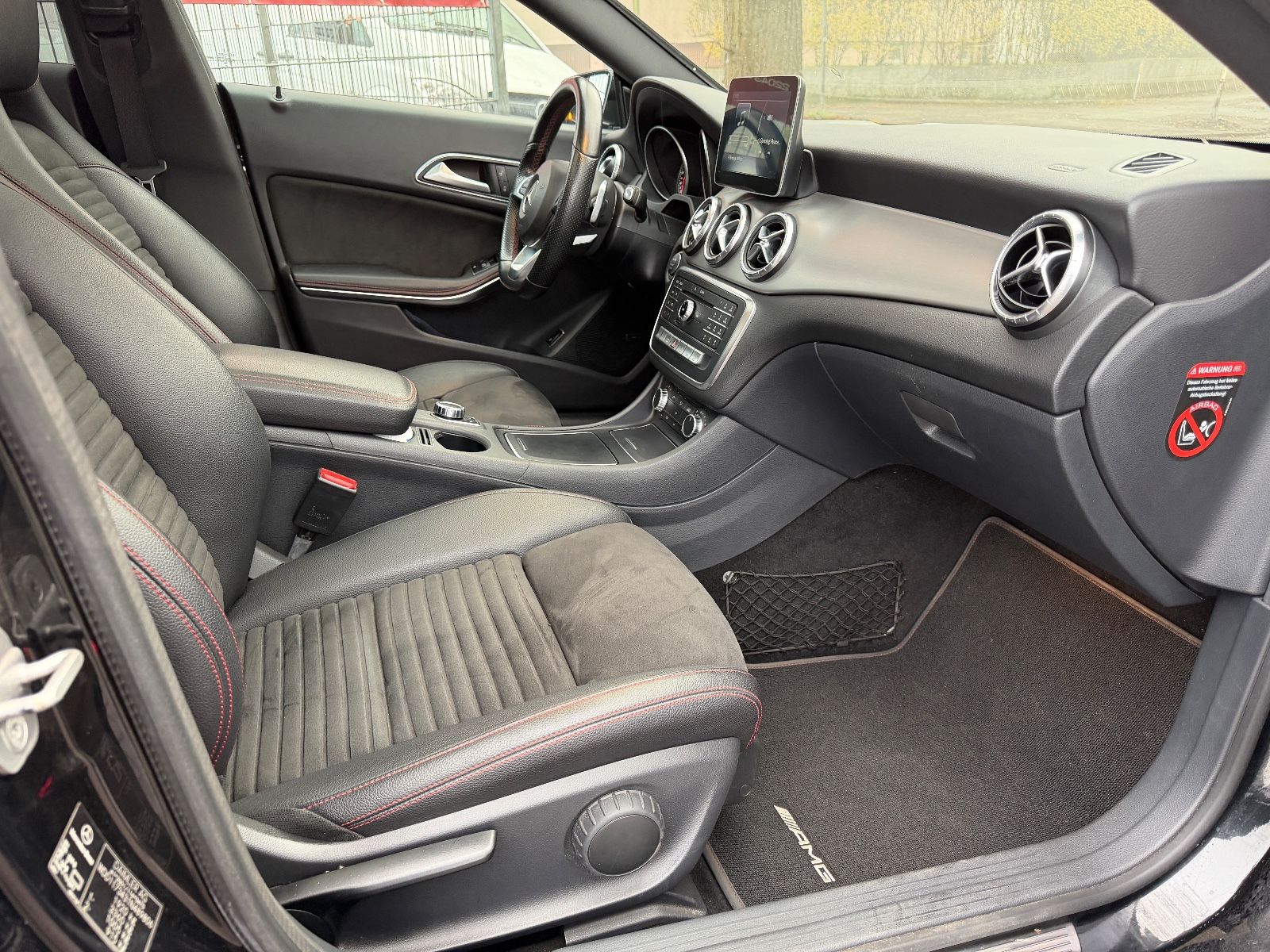 Fahrzeugabbildung Mercedes-Benz CLA 200 AMG*BOSE*LED*PANO*ALCANTARA*KAMERA*ACC*
