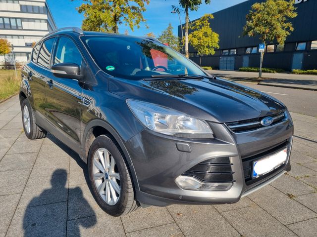 Ford Kuga 1.5 Titanium/NAVI/T-LEDER/1-HAND/