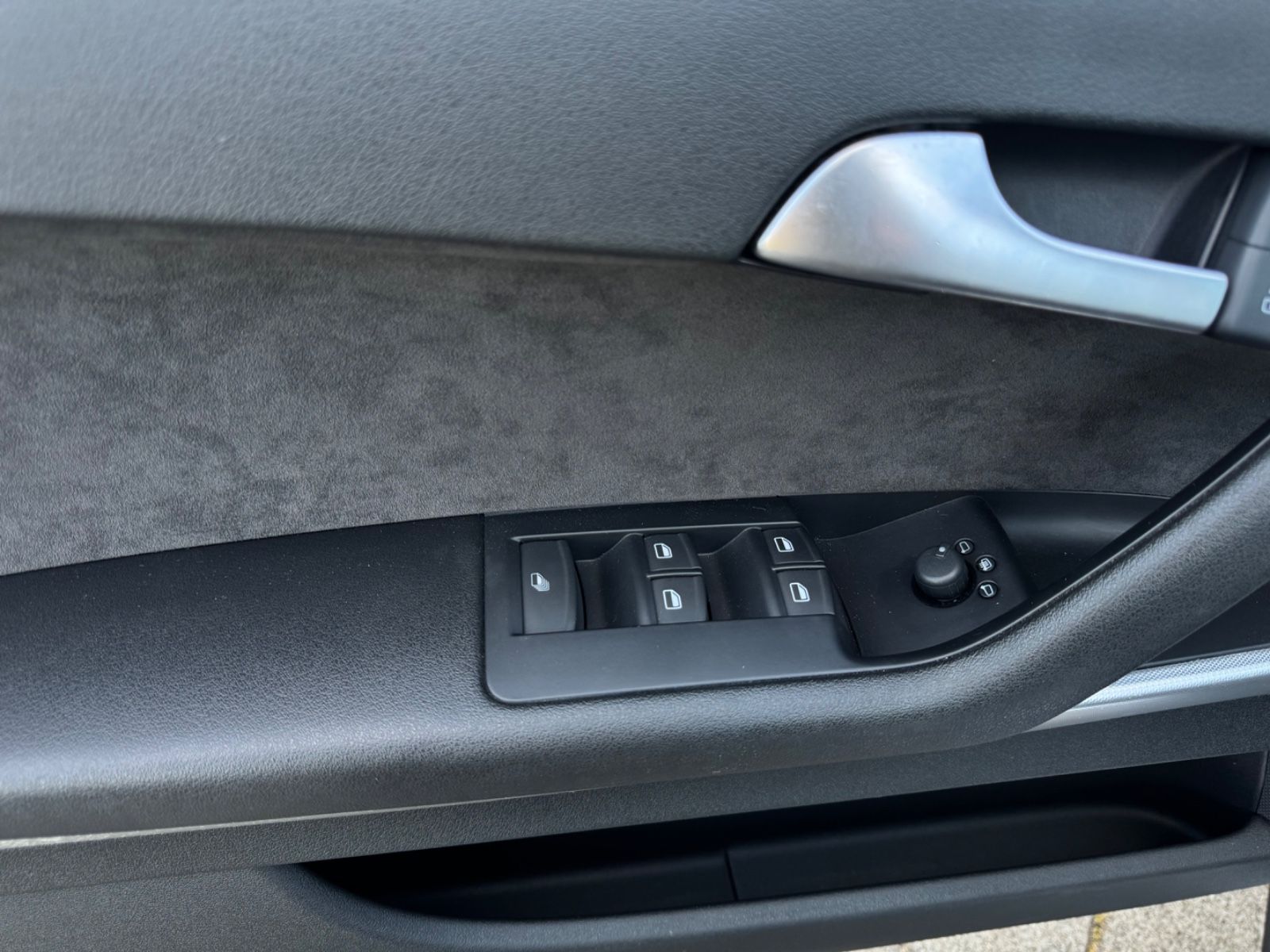 Fahrzeugabbildung Audi A3 Cabriolet Attraction*Alcantara*8Fach*PDC*SZH