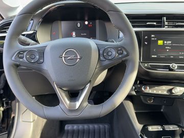 Fotografie des Opel Corsa F Elegance AT Kamera LED Sitzheizung DAB+