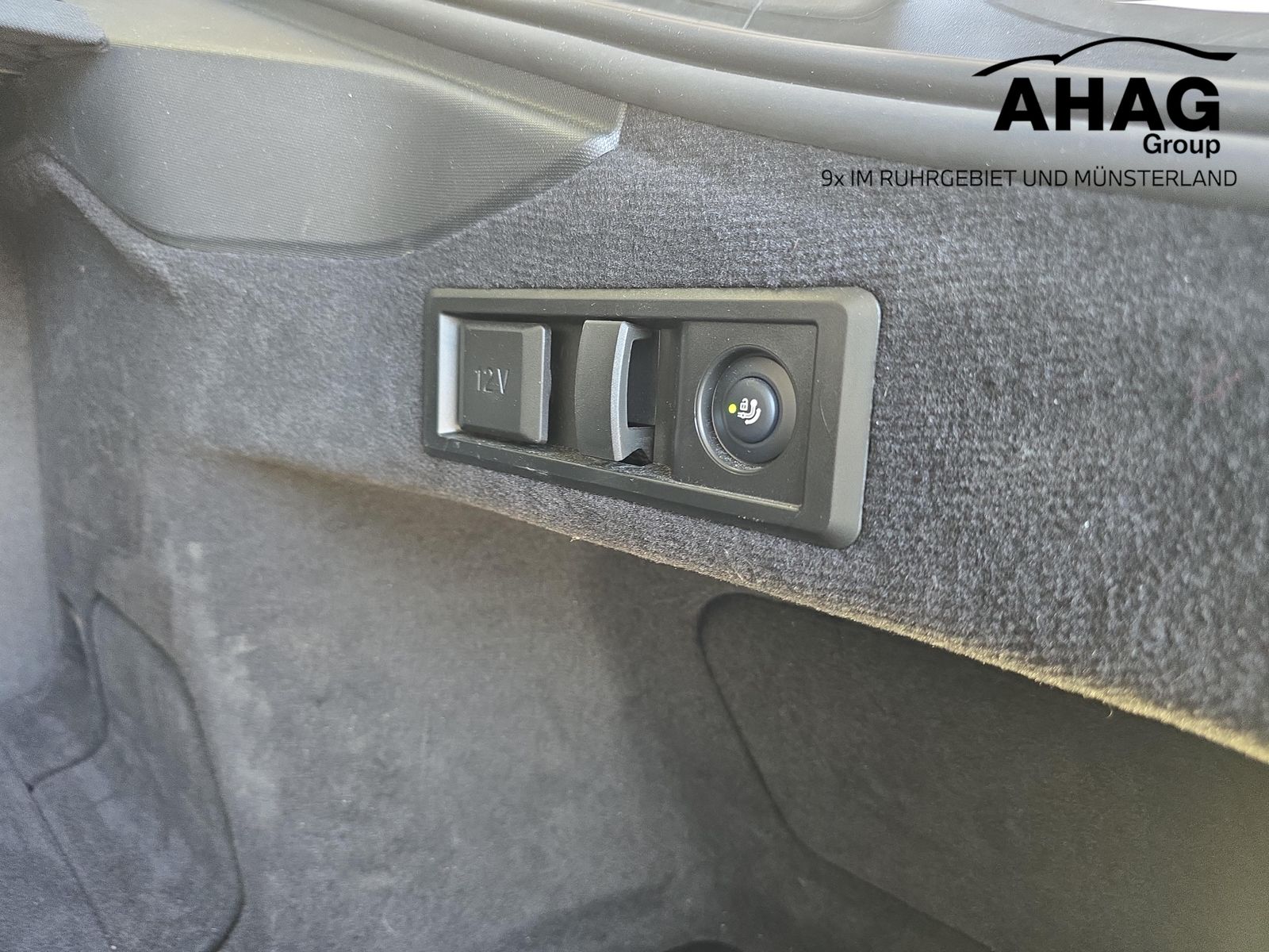 BMW i4 - Bild 13