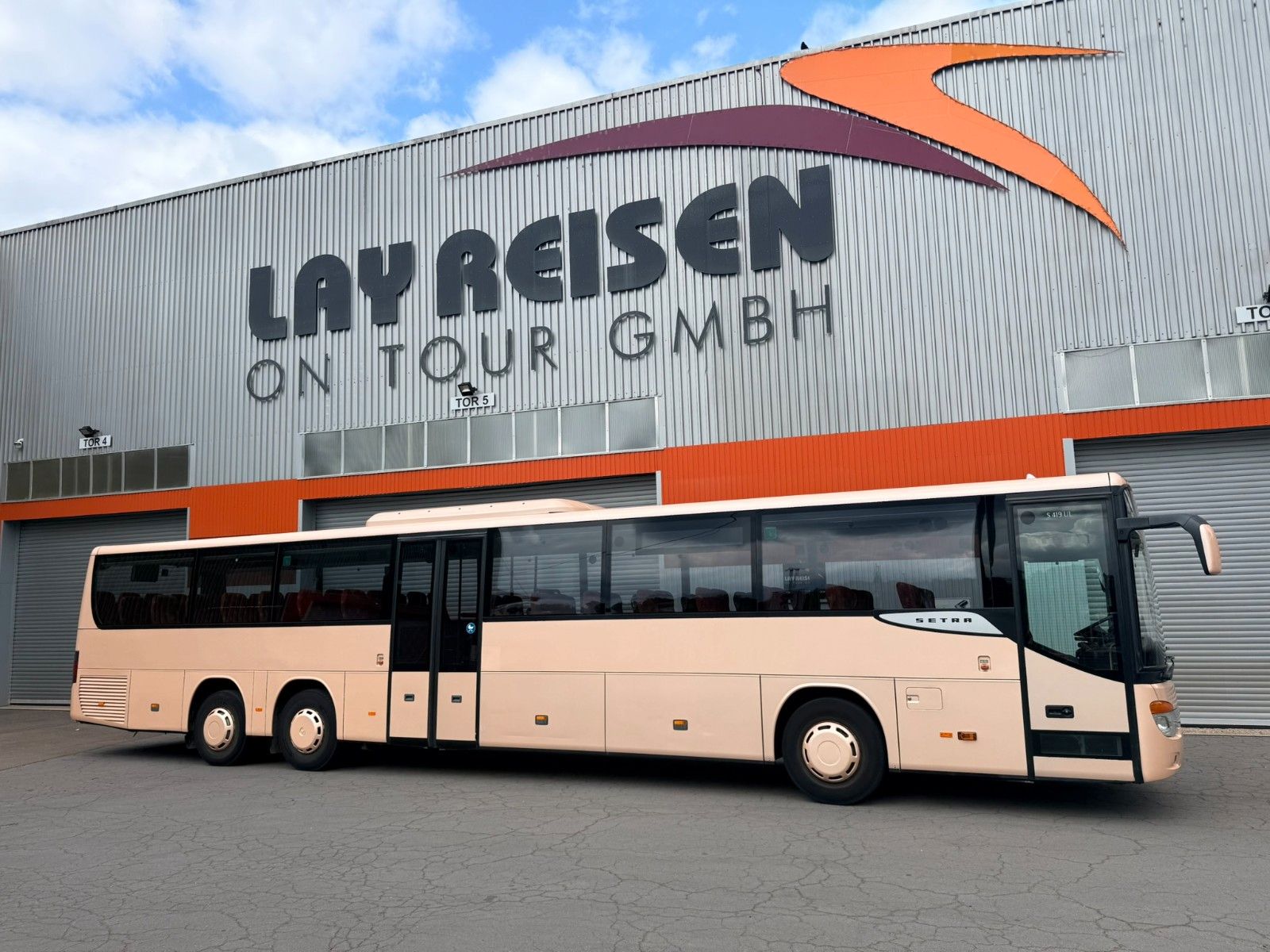 SETRA  2012 - Image 8 of 25
