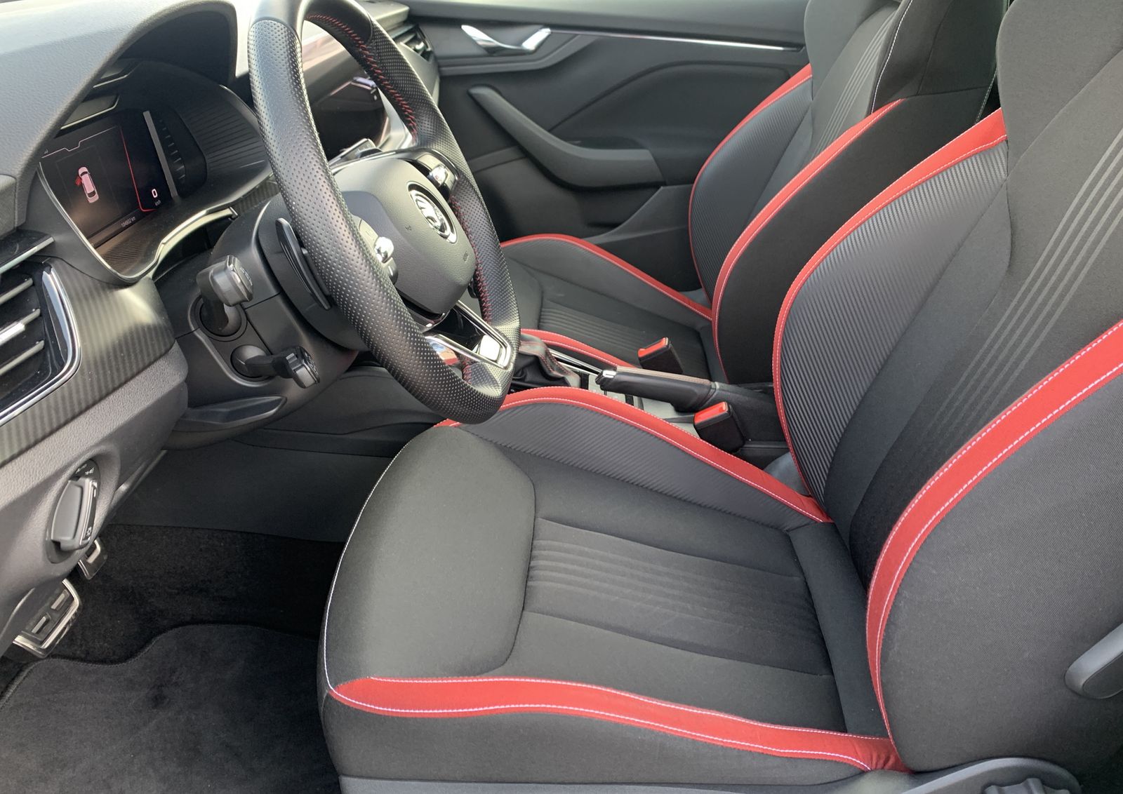 Fahrzeugabbildung SKODA Kamiq 1.6 TDI*Monte Carlo*Pano*Cam*LED*Sound*