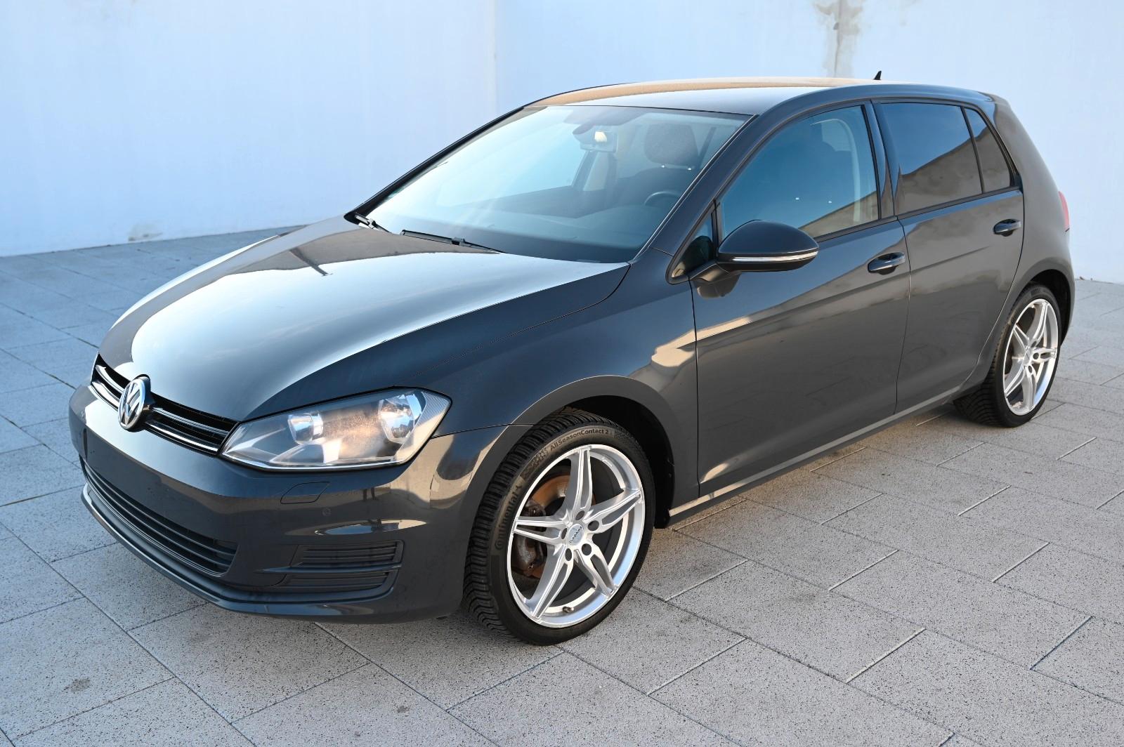 Volkswagen Golf VII 2.0TDI 110KW Comfort 2/13