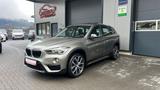 BMW X1  20 I X Drive Sport Line * AHK * Navi * Pano - silberne BMW X1