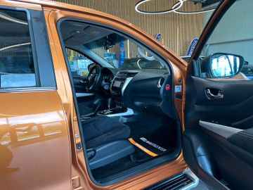 MYAUTOCENTER – Gebraucht- und Jahreswagen mit Werkstattservice in Pfaffenhofen Nissan Navara NP300 *Double Cab*4x4*1.Hand*TÜV*