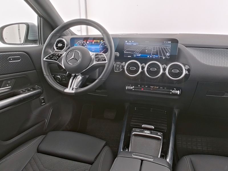 Fahrzeugabbildung Mercedes-Benz B 180 Progressive+LED+IHC+RFK+TotW+EasyP