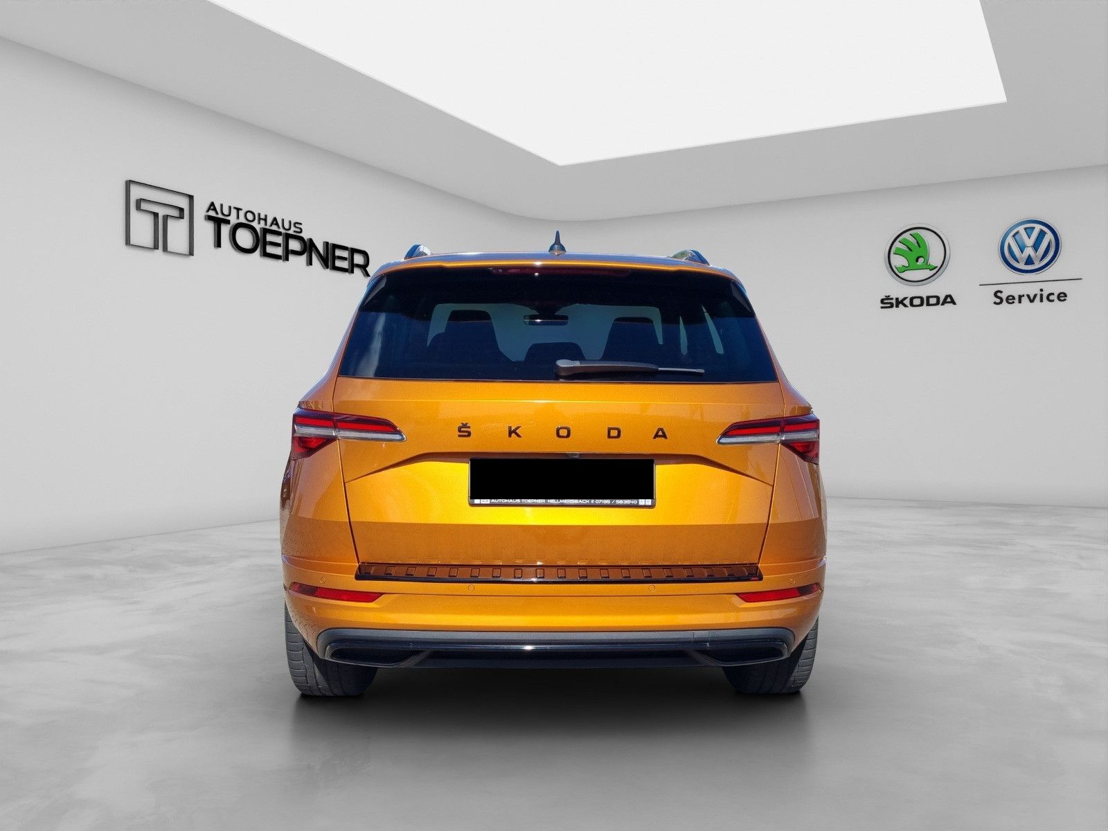 Fahrzeugabbildung SKODA Karoq Sportline 4x4 2,0 TSI DSG Navi ACC 360°