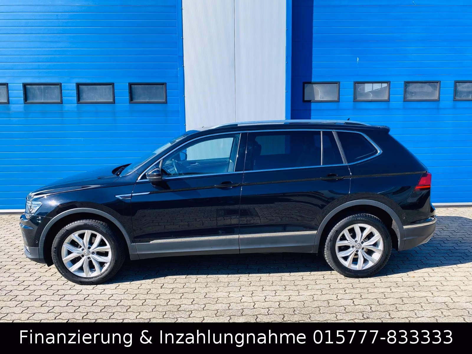 Volkswagen Tiguan Allspace 7-Sitzer ACC AHK Pano Vollleder