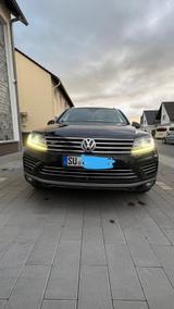 Volkswagen Touareg 3.0 V6 TDI SCR Tiptronic BMT BlueMot... - VW Touareg Gebrauchtwagen in Bonn