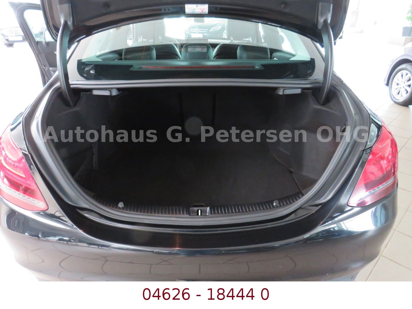 Fahrzeugabbildung Mercedes-Benz C 220 d*Multibeam LED*AHK*COMAND*GHSD*