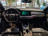 Skoda Octavia Combi 2.0 TSI DSG RS Plus AHK Standhzg - Skoda Octavia mit Schiebedach
