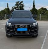 Audi Q7 3.0 TDI_7 Sitze_Panodach_8xBereifung*Top Zust - Audi Q7 aus 2012
