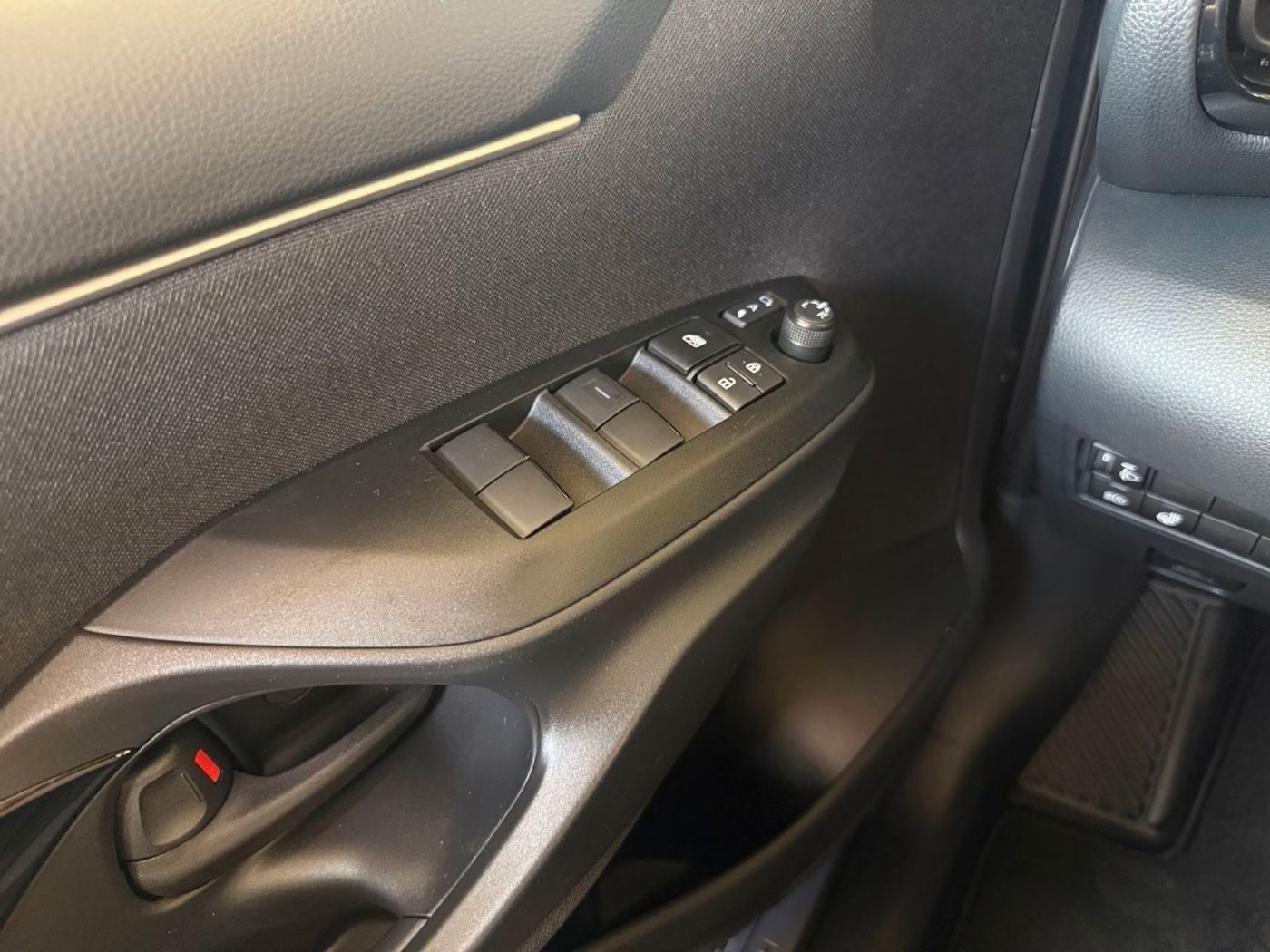 Fahrzeugabbildung Toyota Yaris Teamplayer 1.5-l-Hybrid KAMERA LED ACC