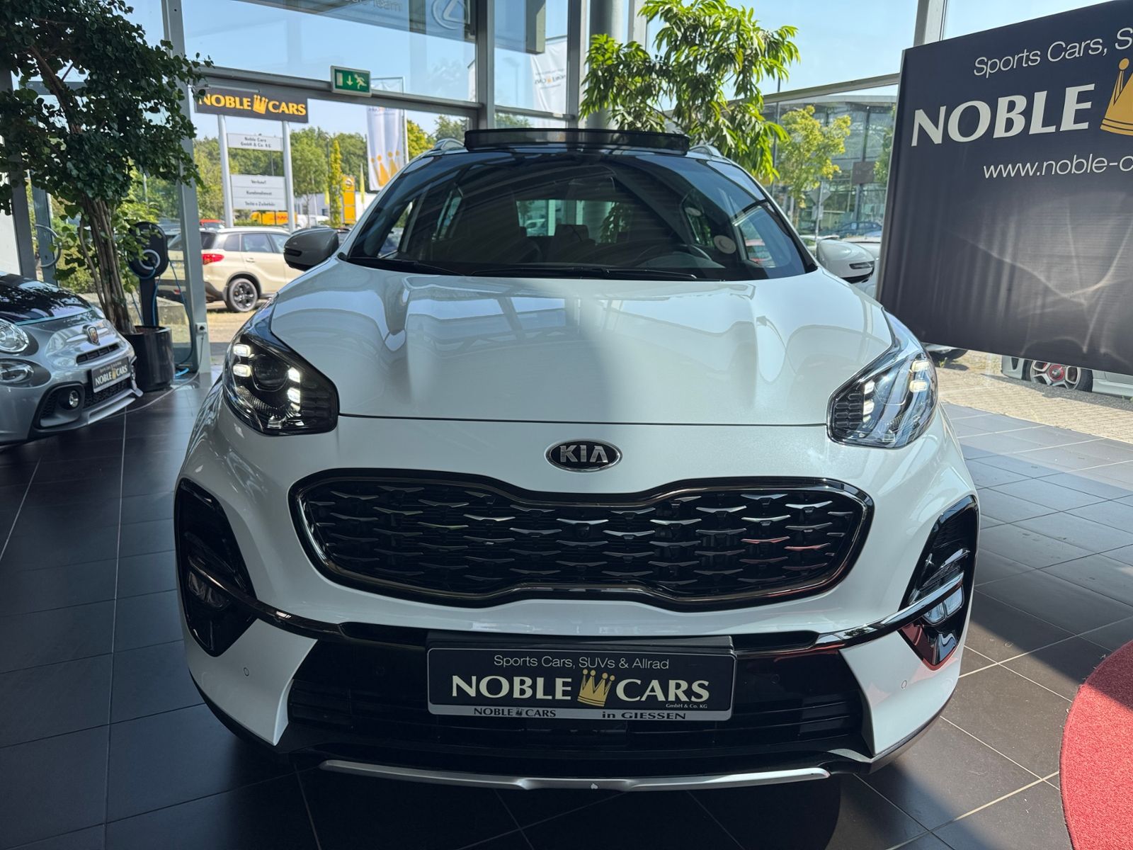 Fahrzeugabbildung Kia Sportage GT-Line 4WD PANO 360° LED NAVI