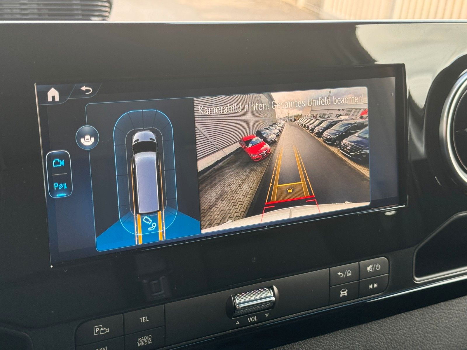 Fahrzeugabbildung Mercedes-Benz Sprinter 317 CDI 3665 9G DISTRONIC AHK