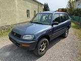 Toyota RAV 4 2.0 Fun  4X4 Schiebedach AHK - gebrauchte Toyota RAV 4 aus dem Jahr 1996