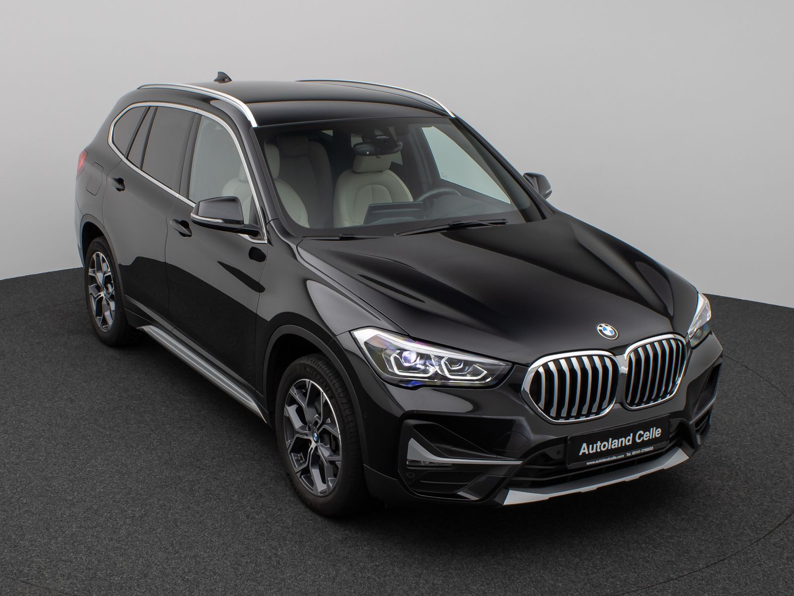Fahrzeugabbildung BMW X1 xD20i xLine Kamera HUD DAB HiFi Komfort Sport