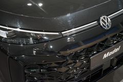 VW T-Roc 1.5 eTSI R-Line | Pano | 20"| NEUES MODELL VW T-Roc 1.5 eTSI R-Line | Pano | 20"| NEUES MODELL