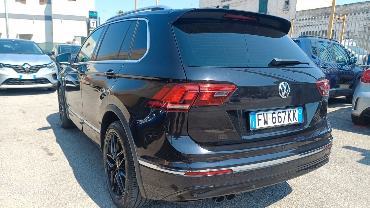 Volkswagen Tiguan 1.6 TDI R-LINE TETTO APRIBILE imagem 3