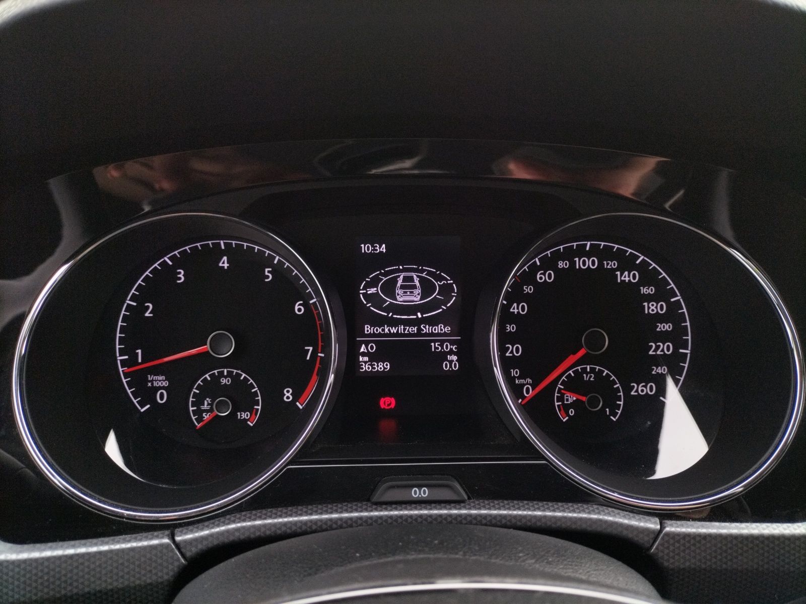 Fahrzeugabbildung Volkswagen Touran TSI Active STH LED Navi ACC Park-Assist S