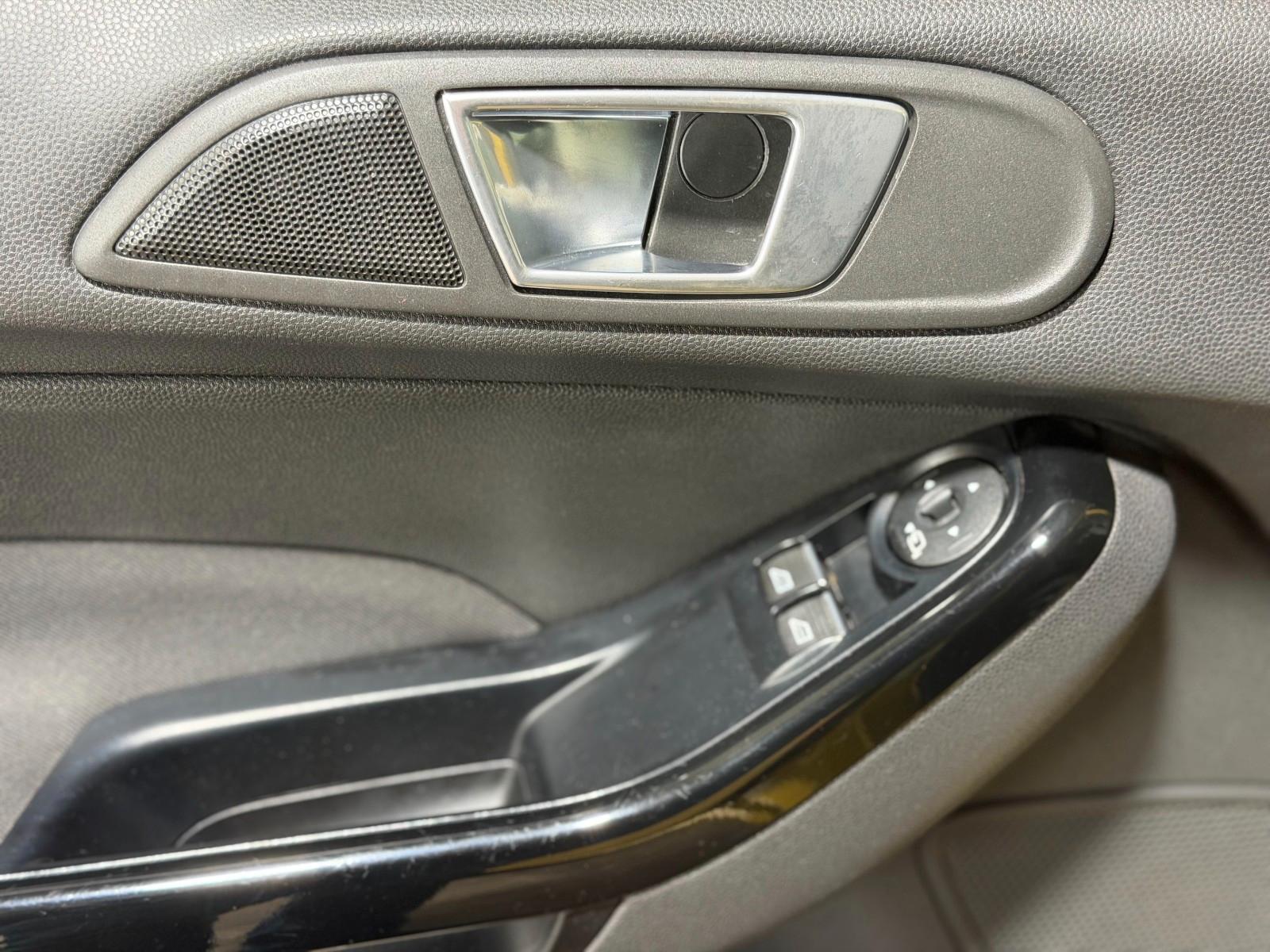 Ford Fiesta Titanium Berganfahrhilfe Winterpaket