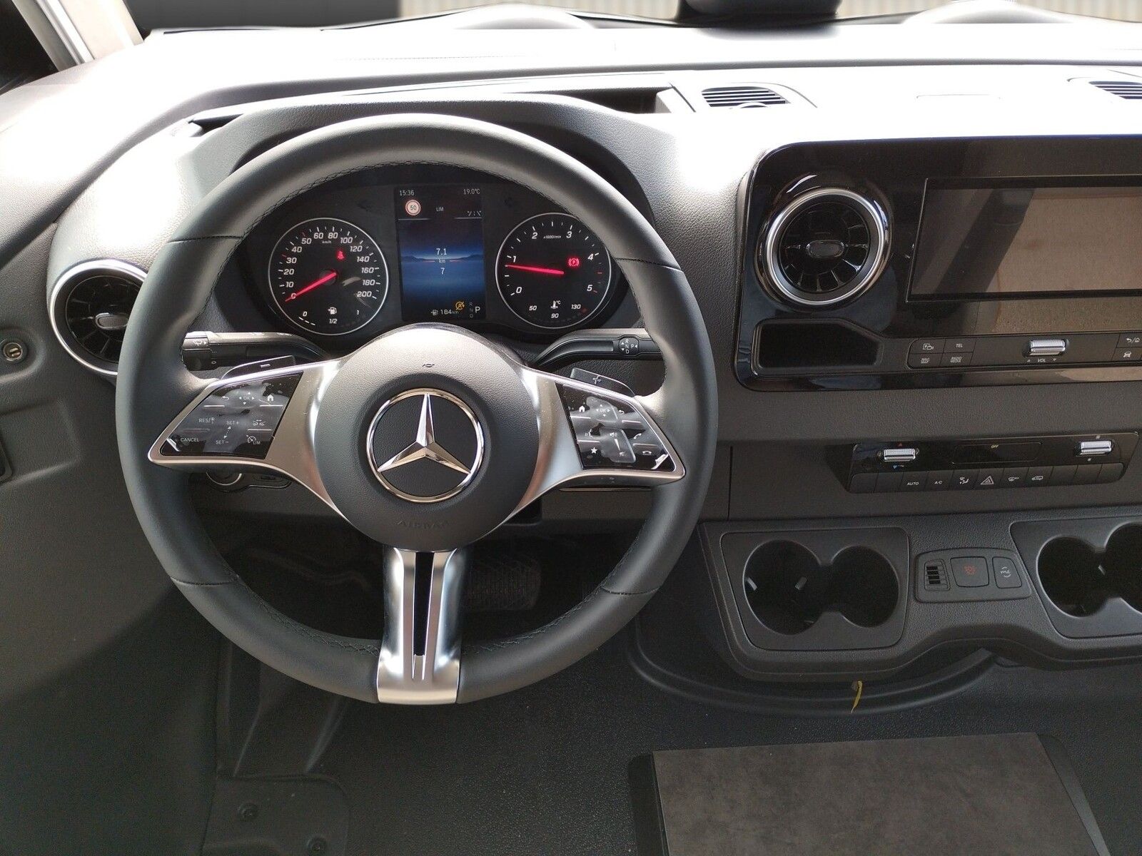 Fahrzeugabbildung Malibu I 470 RB LE K comfort Navigation, RFK, TV